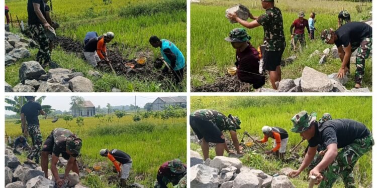 Mentari Pagi Semangat Gotong Royong Hadir Lagi, TNI Bangun Tanggul Penahan Tanah untuk Petani