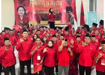 Nila Yani DPR RI Bekali Pengurus PAC PDI Perjuangan se-Kabupaten Gresik: Politik Harus Layani Masyarakat