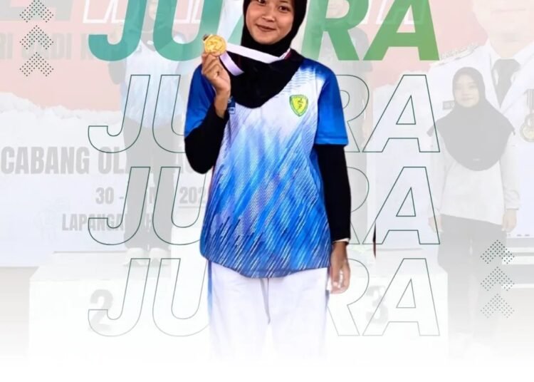 Srikandi Tangguh MAN 2 Gresik Imel Tri Ardhita Sabet Juara 1 Lomba Lari 800 M Putri Piala Wali Kota Surabaya 2026
