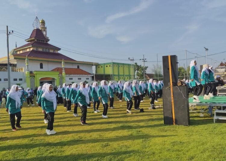 Bangun Kebersamaan dan Pererat Silaturahmi, Fatayat NU Dukun Gelar Senam Sehat Bersama