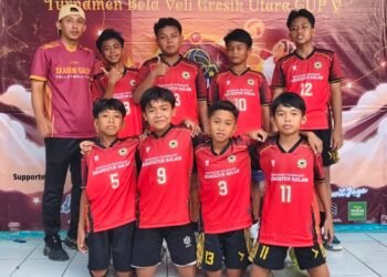 Joosss !! MI Hidayatus Salam Lowayu Dukun Sabet Juara 1 Turnamen Bola Voli Gresik Utara Cup V