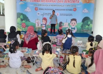 Kadispendik Penuh Semangat Buka Gelaran Lomba Mewarnai dan Story Telling Bahasa Gresikan “Festival Nasi Krawu KWGe”