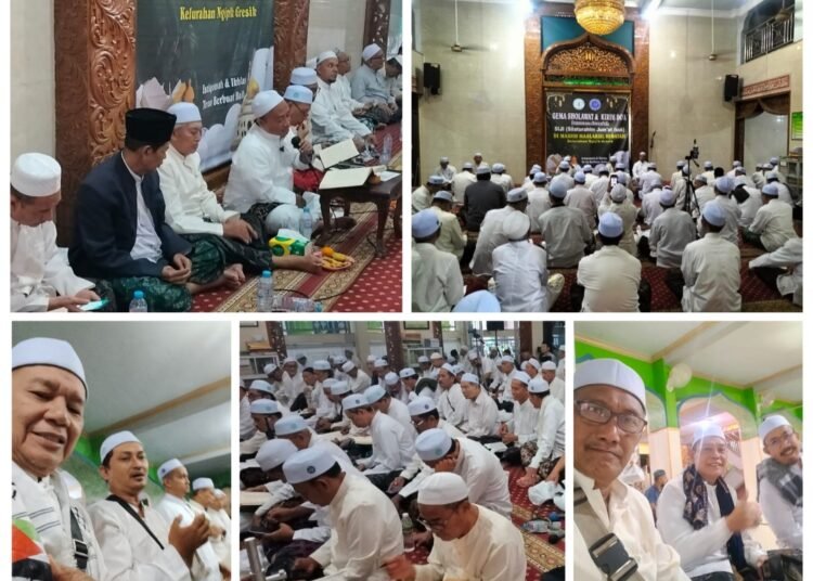 Gema Sholawat dan Kirim Doa Bersama Jamaah Siji di Masjid Maslakul Hidayah Kelurahan Ngipik Gresik