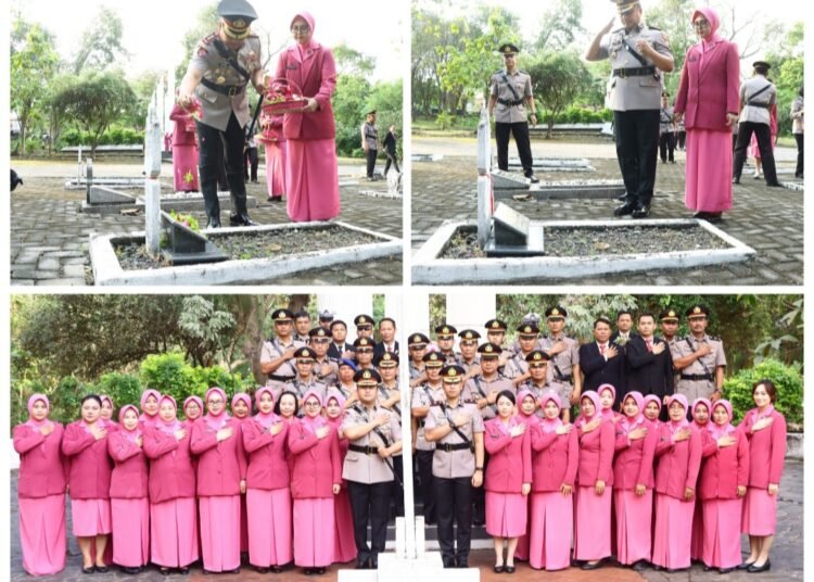 Kapolres Gresik Pimpin Ziarah Nasional dan Tabur Bunga di TMP Kebomas Sambut Hari Bhayangkara ke-80