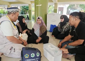 Istimewa !! Tim Medis Dinkes Gresik Berikan Layanan Kesehatan Sepenuh Hati di Haul Habib Abu Bakar Assegaf ke-71