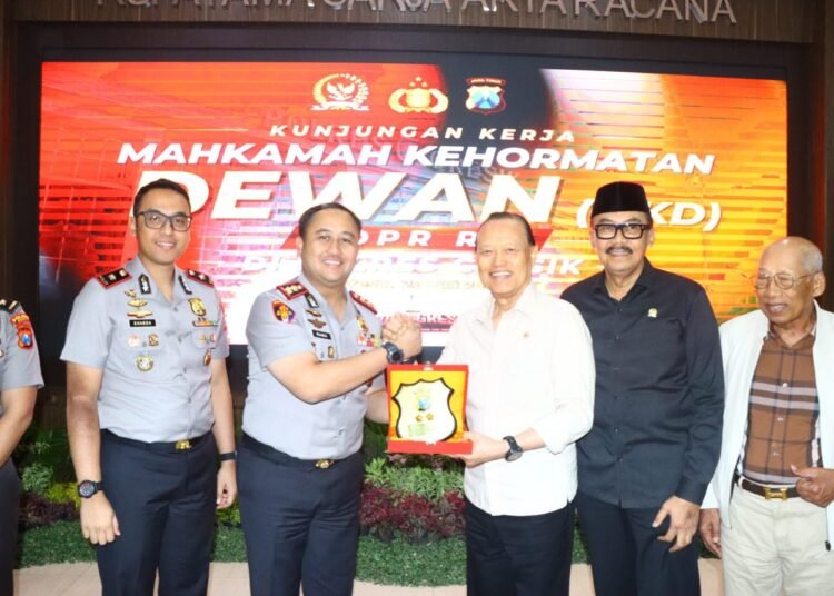 MKD DPR RI Kunjungi Polres Gresik Perkuat Kolaborasi dan Sinergi Jaga Marwah Lembaga Negara