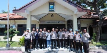 Sambang Polsek Kebomas dan Pos Lantas, Kapolres Gresik Pastikan Layanan untuk Masyarakat Berjalan Maksimal