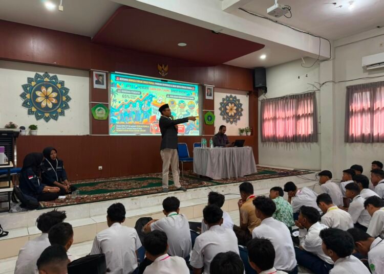 Bawaslu Gresik Goes to School: Ajak Pelajar SMK Nurul Islam Gresik Jadi Garda Terdepan Demokrasi Berintegritas