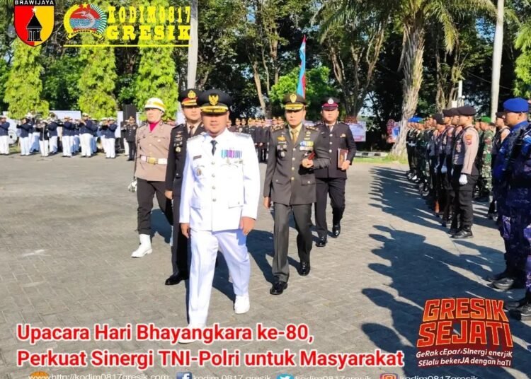 Dandim 0817/Gresik Hadiri Upacara Hari Bhayangkara ke-80: Perkuat Sinergi TNI-Polri untuk Masyarakat
