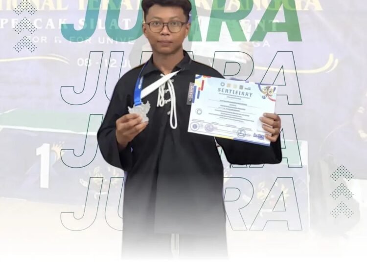 Muhammad Habib MAN 2 Gresik Sabet Juara 2 di Airlangga Pencak Silat Tournament Tingkat Nasional 