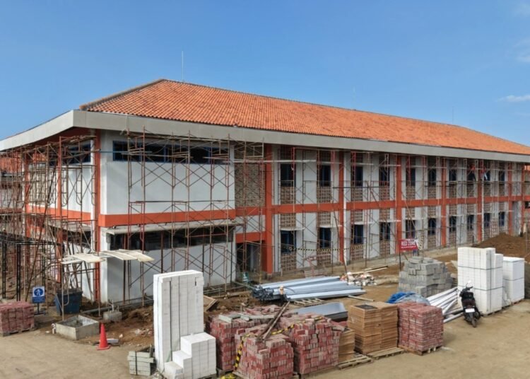 SIG Pasok Material Konstruksi Ramah Lingkungan untuk Pembangunan Sekolah Rakyat