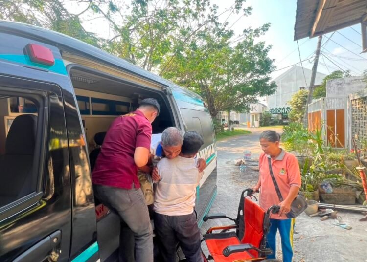 Polres Gresik Komitmen Berikan Layanan Terbaik: Ambulans Gratis Antar Pasien dari Rumah Sakit hingga Tiba di Rumah