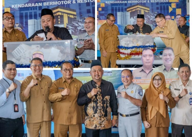 Bupati Gus Yani Gelontor Apresiasi dan Hadiah bagi Masyarakat Gresik yang Patuh Bayar Pajak