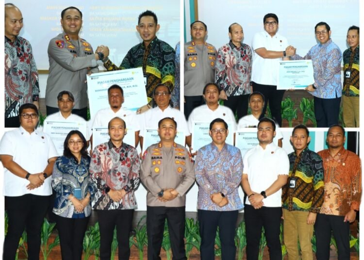 Polres Gresik Terima Penghargaan Tertinggi dari PLN UID Jawa Timur Usai Ungkap Kasus Pencurian Kabel Listrik