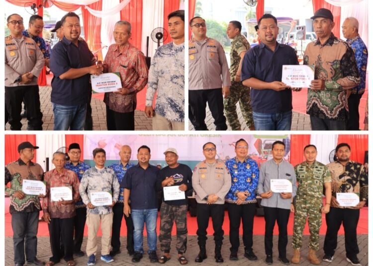 Hadapi Perubahan Iklim, Bupati Gus Yani Gelontor Bantuan Alat dan Mesin Pertanian untuk Gapoktan 