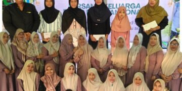 Penuh Berkah !! Warga RT. 01 Desa Klangonan Kebomas Istiqomah Santuni Anak Yatim Piatu dan Dhuafa