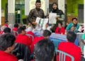 Dua Pekan KKN di Desa Gedangan Sidayu, Mahasiswa Untag Surabaya Berikan Kenang-kenangan Alat Pertanian