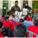 Dua Pekan KKN di Desa Gedangan Sidayu, Mahasiswa Untag Surabaya Berikan Kenang-kenangan Alat Pertanian