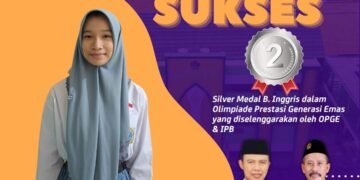 DEVYA SELLY OLIVIA SISWA MAN 1 GRESIK PERSEMBAHKAN SILVER MEDALI OLIMPIADE BAHASA INGGRIS TINGKAT NASIONAL