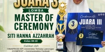 BIKIN BANGGA !! SITI HANNA AZZAHRAH SISWI MAN 1 GRESIK RAIH JUARA 3 LOMBA MC TINGKAT JAWA TIMUR TAHUN 2026