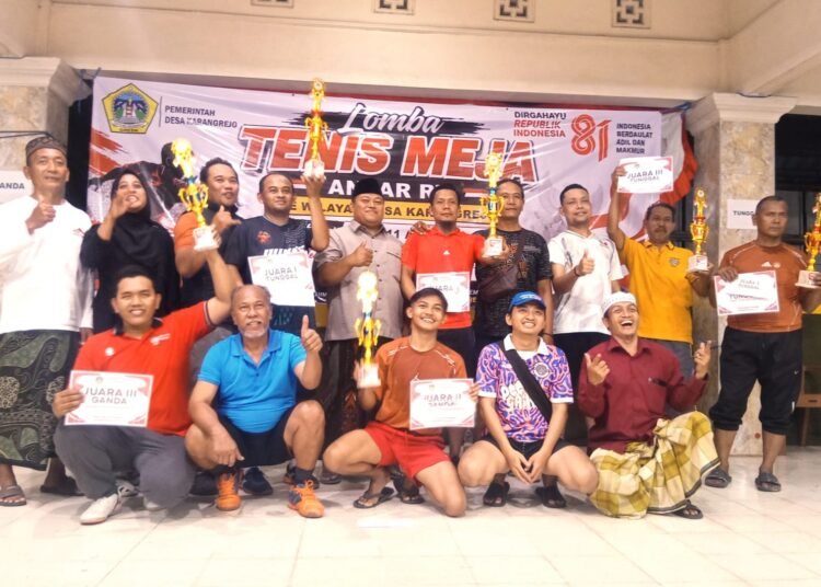 Semarak Kemerdekaan, Tenis Meja Jadi Ajang Kompetisi Antar RT di Karangrejo Manyar