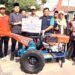 Semangat Kemerdekaan, Gus Kurdi Serahkan Bantuan Traktor dari DPRD Jatim untuk Kelompok Tani Desa Tanjangawan