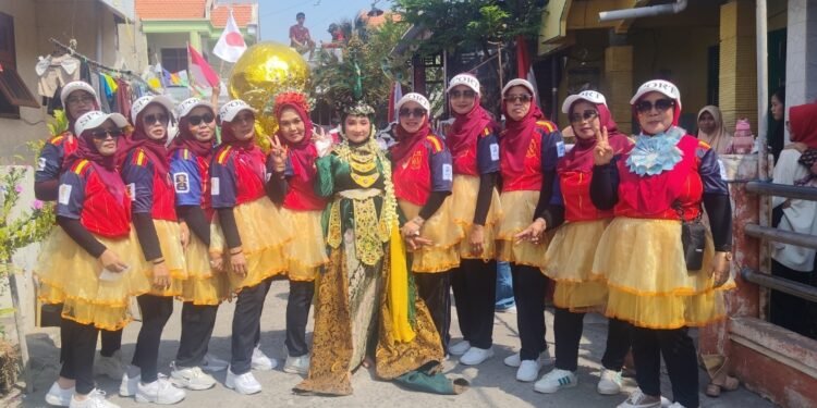 Warga Desa Kawistowindu Kompak Gelar Karnaval Budaya Peringati HUT Kemerdekaan RI 