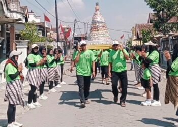 Penuh Syukur, Sedekah Bumi Dusun Kendal Dungus Diwarnai Kirab Gunungan Hasil Bumi