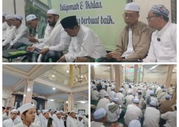 Khidmat !! Majelis Siji Bersholawat Bersama Jamaah Masjid Roudhotul Jannah GKB Gresik