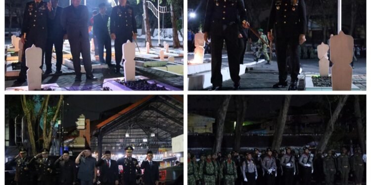Renungan Suci HUT ke-81 RI di TMP Gresik, Kapolres Ajak Teladani Semangat Para Pahlawan