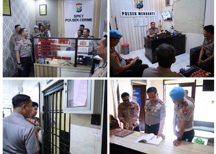 Kapolres Gresik Sidak Polsek Jajaran Pastikan Pelayanan Masyarakat Optimal, Transparan, Profesional, serta Bebas Pungli