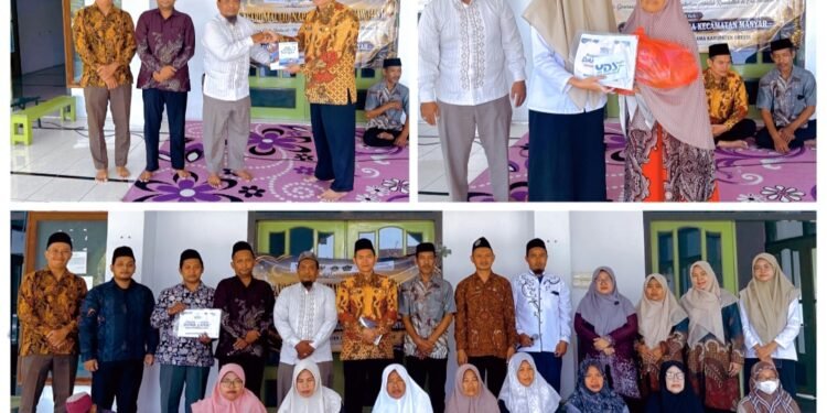 Safari Maulid di Masjid Nurul Jadid, KUA Manyar Kemenag Gresik Santuni Kaum Dhuafa 
