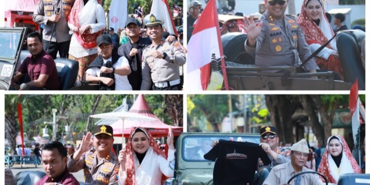 Kapolres Gresik Naik Mobil Klasik di Gresik Merdeka Carnival 2026: Ajak Warga Jogo Gresik