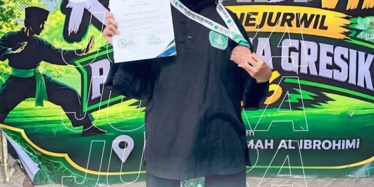 Rahma Ayu Wulandari MAN 2 Gresik Raih Juara 3 Kejurcab Pagar Nusa 2026 Kategori Tanding Kelas A Remaja Putri