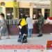Babinsa Gresik Dampingi Kader Kesehatan Perkuat Kepedulian terhadap Gizi Ibu Hamil  dan Anak Balita di Kroman