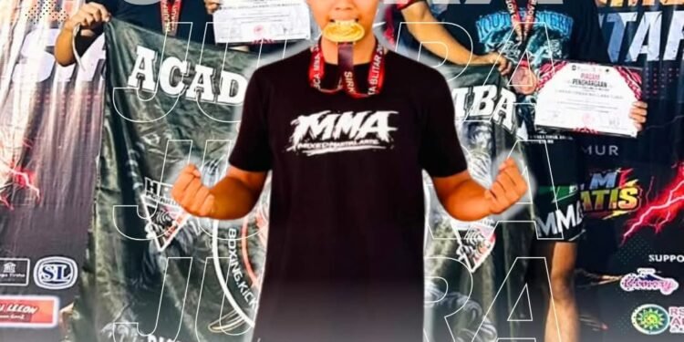 Syahrul Abdillah MAN 2 Gresik Rebut Emas Kelas 65,8 Kg Junior Putra di Kejuaraan Provinsi IBCA MMA 2026 di Blitar