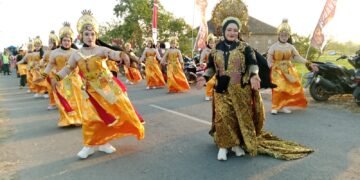 Ribuan Warga Tumpah Ruah Banjiri Glindah Carnival Puncak Perayaan HUT RI ke 81