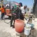 Babinsa Bersama BPBD Salurkan Air Bersih untuk Warga Terdampak Kekeringan di Dusun Wahas Balongpanggang 