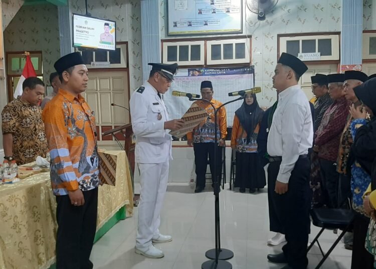 Pemdes Sumberrejo Gresik Lantik Perangkat Desa, Camat Manyar Tekankan Pelayanan Terbaik