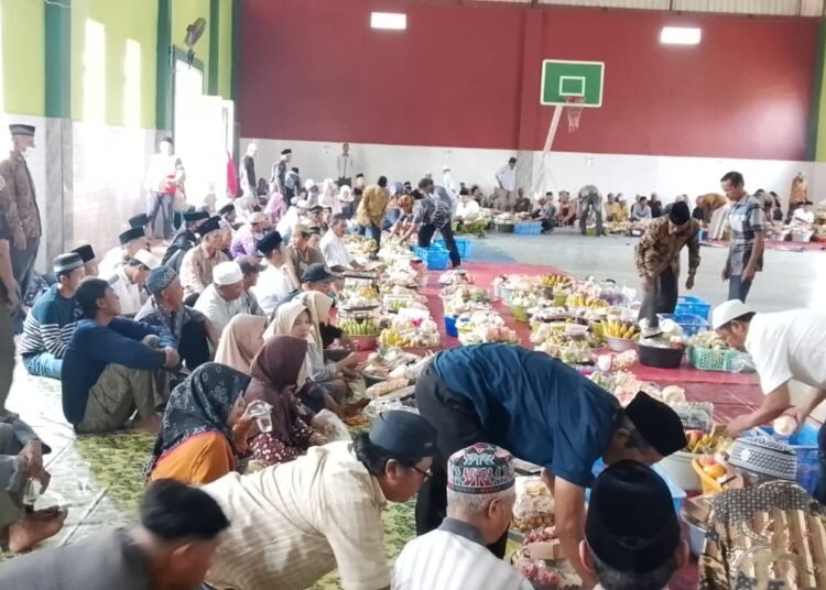 Tetap Bersyukur dalam Kondisi Apapun, Warga Tambak Beras Cerme Kembali Gelar Sedekah Bumi Meski Hasil Panen Menurun !!