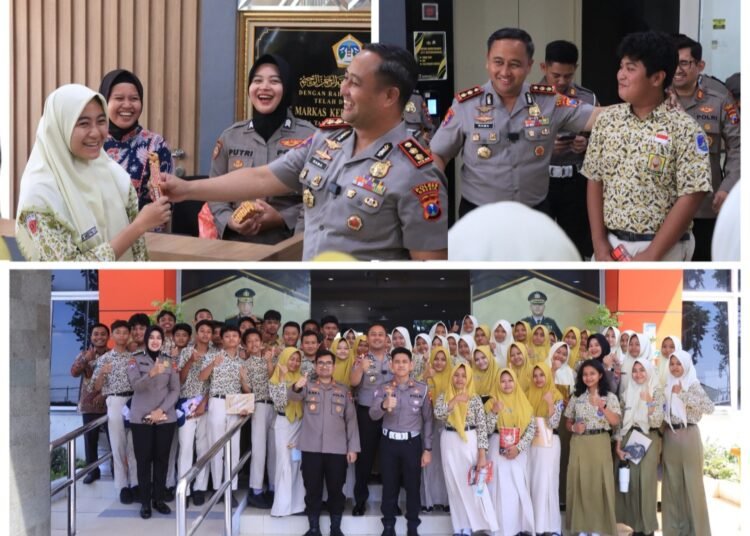 Kapolres Gresik AKBP Ramadhan Sambut Hangat Kunjungan Edukatif Pelajar UPT SMPN 22 Kebomas