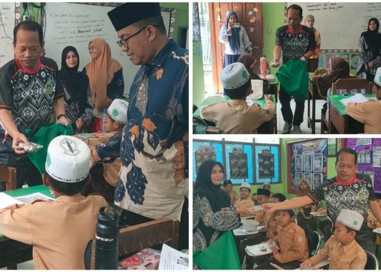 Di Saat Lainnya Sibuk Pertahankan Jabatan, Kades ini Malah Bagikan Telur Puyuh Gratis untuk Anak Sekolah