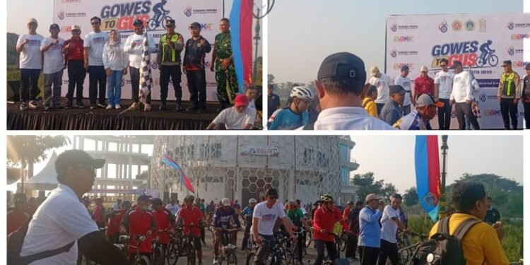 Bupati Gresik Ajak Warga Hidup Sehat saat “Gowes To GUS” Islamic Center Balongpanggang