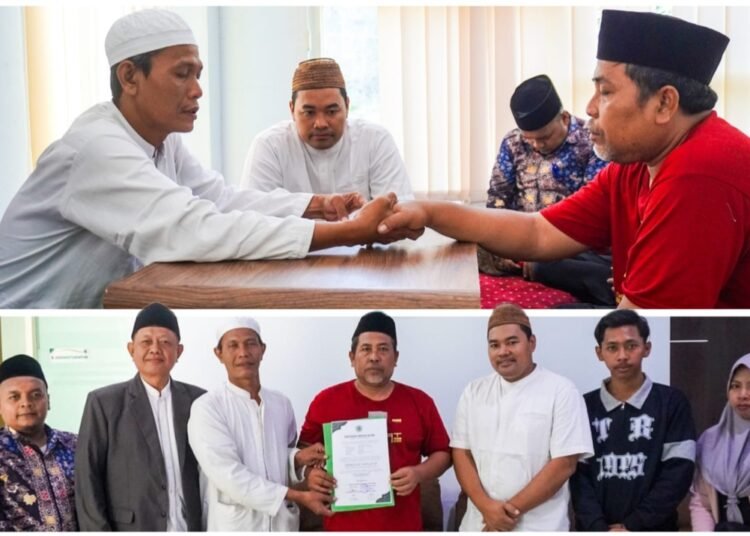 Saat Hidayah Datang, Isa Ikrar Dua Kalimat Syahadat Mantap Memeluk Islam di Kantor MUI Gresik