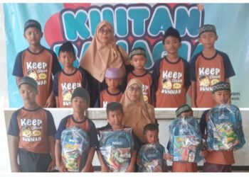 Berkat Nurul Hayat, Anak-anak Jalanan Terminal Gubernur Suryo Dikhitan Gratis plus Uang Saku dan Perlengkapan Sekolah