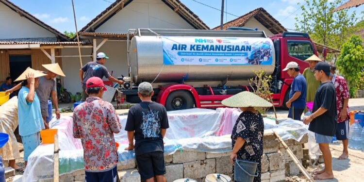 Nurul Hayat Salurkan Air Kemanusiaan Puluhan Ribu Liter ke Masyarakat Terdampak Kekeringan