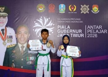 Dua Atlet Taekwondo MIN 1 Gresik Tampil Dominan, Sabet Emas dan Perak di Piala Gubernur Jatim 2026