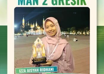 Lantunan Syiar Bermakna, Izza Aisyah Bawa Pulang Trofi Juara 3 Syarhil Qur’an Putri pada MTQ XXXII Kabupaten Tuban