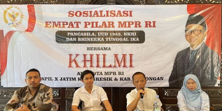 Perkuat Pemahaman Kebangsaan: H. Khilmi Gelar Sosialisasi 4 Pilar MPR RI Bersama Pengecer Pupuk se-Gresik dan Lamongan