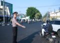 Turun Langsung ke Jalan Raya, Kapolres Gresik Pastikan Kelancaran Arus lalu lintas